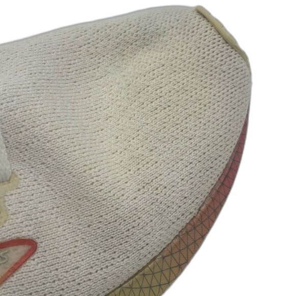 Brooks Women’s Levitate Stealthfit 5 Run Proud Running Shoes, Size 9 - Picture 4 of 11